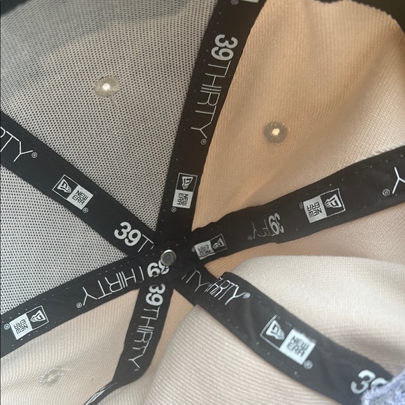 Las Vegas Raiders New Era Cap L/XL - Picture 6 of 8